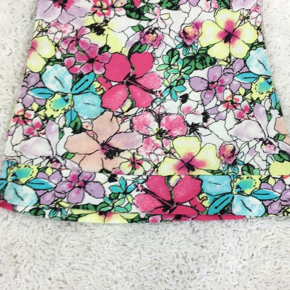 American Rag Small Floral Top - Picture 8 of 8